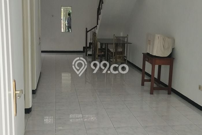 Sewa cepat rumah minimalis lokasi strategis 3 Kamar di Dukuh Pakis, Surabaya Sewa cepat rumah minimalis lokasi strategis 3 Kamar di Dukuh Pakis, Surabaya
