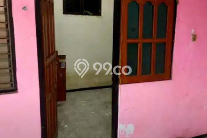 For Sale Rumah 4 Kamar Lokasi Ideal Nyaman dan Strategis di Waru For Sale Rumah 4 Kamar Lokasi Ideal Nyaman dan Strategis di Waru
