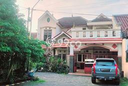 Dijual Rumah 6 Kamar Lokasi Ideal Nyaman dan Strategis di Waru Dijual Rumah 6 Kamar Lokasi Ideal Nyaman dan Strategis di Waru