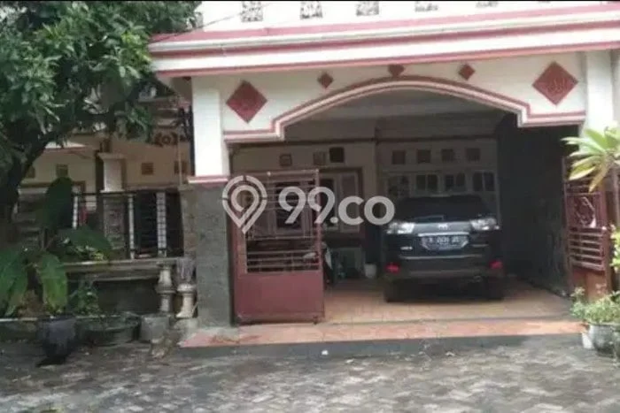 Dijual Rumah 6 Kamar Lokasi Ideal Nyaman dan Strategis di Waru Dijual Rumah 6 Kamar Lokasi Ideal Nyaman dan Strategis di Waru