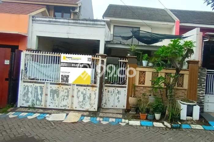 Jual Rumah Strategis Bagus Punya 2 KT di Taman Sidoarjo SHM Jual Rumah Strategis Bagus Punya 2 KT di Taman Sidoarjo SHM
