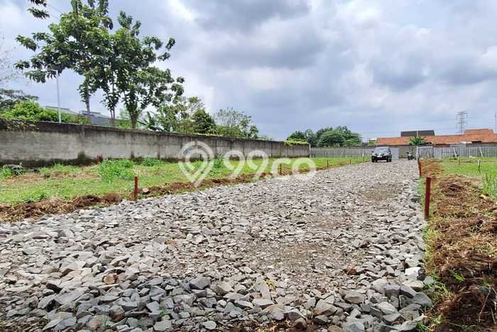 Kavling Tanah Dijual di Setu, Tangerang Selatan, Luas 72m2 Area Strategis Kavling Tanah Dijual di Setu, Tangerang Selatan, Luas 72m2 Area Strategis
