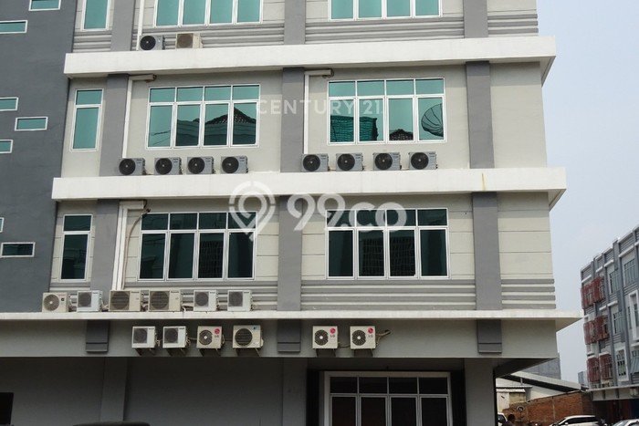 LOKASI PREMIUM! Ruko di , Luas 548m2m², Mainroad, Kawasan Bisnis LOKASI PREMIUM! Ruko di , Luas 548m2m², Mainroad, Kawasan Bisnis