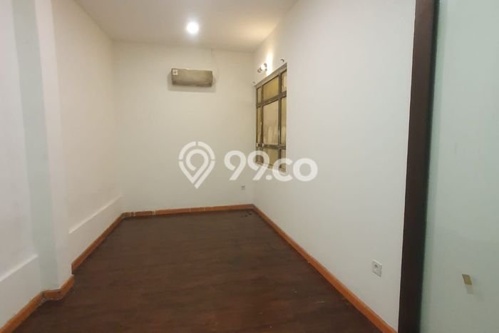Rumah Elit Modern Siap Huni di Tomang Jakarta Barat Rumah Elit Modern Siap Huni di Tomang Jakarta Barat