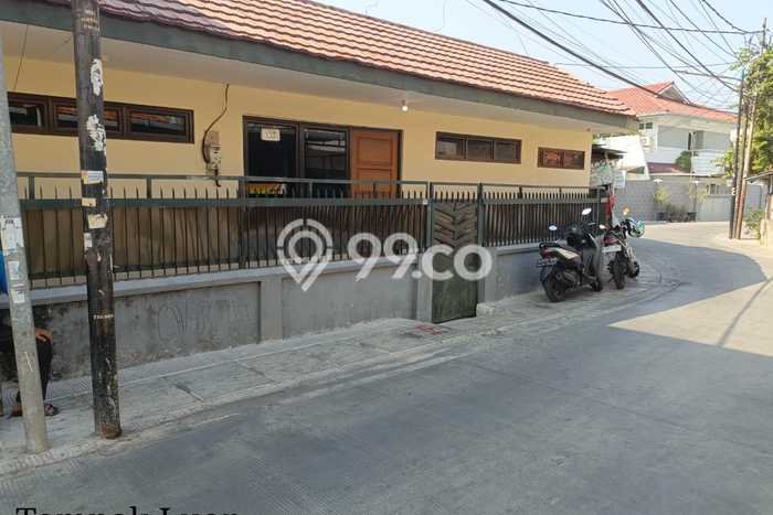 Rumah Luas Asri 2 KT Siap Huni di Kartini Jakarta Pusat Rumah Luas Asri 2 KT Siap Huni di Kartini Jakarta Pusat
