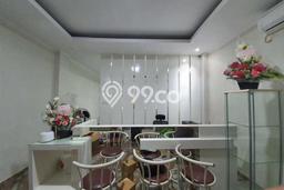 AREA TERSIBUK! Ruko Kawasan , Luas 270m2m², Nilai Tinggi AREA TERSIBUK! Ruko Kawasan , Luas 270m2m², Nilai Tinggi