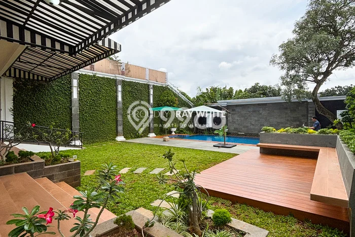 Hunian Minimalis Untuk Disewakan di Kemang Jakarta Selatan 4 KT & 4 KM Hunian Minimalis Untuk Disewakan di Kemang Jakarta Selatan 4 KT & 4 KM