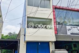 Disewakan Ruko di Kawasan Ramai Fatmawati Luas 240m2 Disewakan Ruko di Kawasan Ramai Fatmawati Luas 240m2