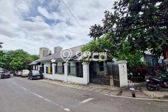 Tanah Dijual Area Strategis di Pondok Pinang Jakarta Selatan 2211m2 Tanah Dijual Area Strategis di Pondok Pinang Jakarta Selatan 2211m2