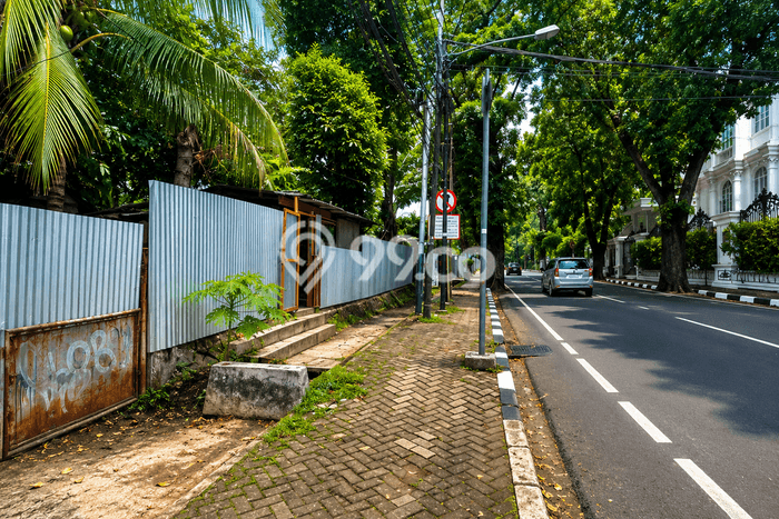 Tanah Kosong Dijual di Jakarta Selatan dengan Area 699m2 Tanah Kosong Dijual di Jakarta Selatan dengan Area 699m2