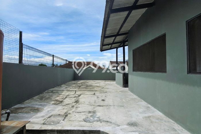 Rumah Luxury Modern Tanpa Renovasi di Ciateul Bandung Rumah Luxury Modern Tanpa Renovasi di Ciateul Bandung