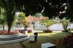 Ready to Use! Luxury House LT 309m2 Desain Elegan di Pasteur Ready to Use! Luxury House LT 309m2 Desain Elegan di Pasteur