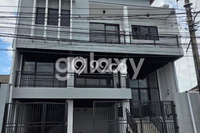 LOKASI STRATEGIS! Ruko di Denpasar Barat, Luas 250m2m², Area Berkembang, Siap Bisnis LOKASI STRATEGIS! Ruko di Denpasar Barat, Luas 250m2m², Area Berkembang, Siap Bisnis