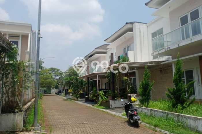 For Sale Hunian Rumah Nyaman 4 Kamar di Cirendeu, Jakarta Selatan For Sale Hunian Rumah Nyaman 4 Kamar di Cirendeu, Jakarta Selatan
