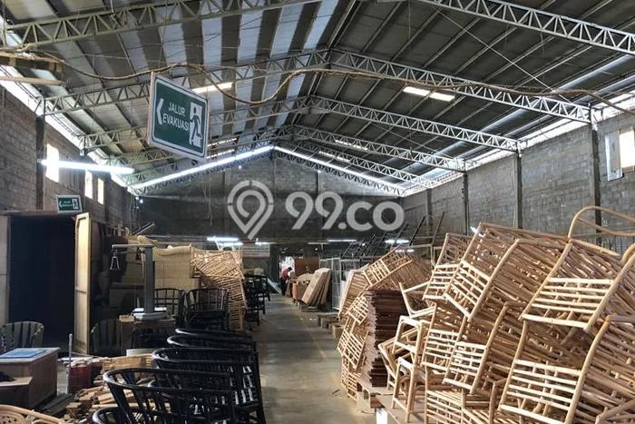Gudang Dijual di Wringinanom LT 7115m2, LB 2142m2 Solusi Investasi Cerdas Gudang Dijual di Wringinanom LT 7115m2, LB 2142m2 Solusi Investasi Cerdas