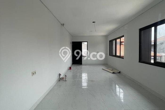 Dijual Rumah Kost di Ampera, Jakarta Selatan, 20 KT, 20 KM, Bangunan 370m2 Dijual Rumah Kost di Ampera, Jakarta Selatan, 20 KT, 20 KM, Bangunan 370m2