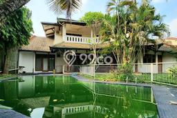 For Sale! Luxury House LT 912m2 Desain Modern di Kemang For Sale! Luxury House LT 912m2 Desain Modern di Kemang