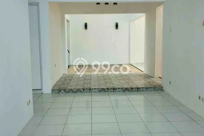 LOKASI PREMIUM! Rumah di Sidoarjo, 3 KT, Lingkungan Tenang, Luas 135m2m² LB 100m2m² LOKASI PREMIUM! Rumah di Sidoarjo, 3 KT, Lingkungan Tenang, Luas 135m2m² LB 100m2m²