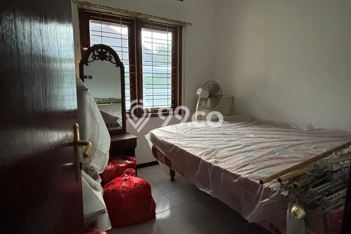 PROPERTI UNGGULAN! Rumah area Sidoarjo, 2 KM, Area Premium, Luas 192m2m² LB 100m2m² PROPERTI UNGGULAN! Rumah area Sidoarjo, 2 KM, Area Premium, Luas 192m2m² LB 100m2m²