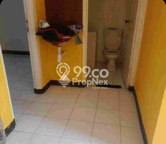 Rumah di Lakarsantri, Dekat Tol, 2 KT, Luas 85m2m² LB 85m2m² Rumah di Lakarsantri, Dekat Tol, 2 KT, Luas 85m2m² LB 85m2m²