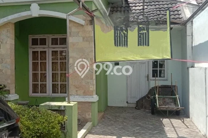 UNIT LANGKA! Rumah kawasan Sidoarjo, 1 KM, View Kota, Luas 105m2m² Bangunan 60m2m² UNIT LANGKA! Rumah kawasan Sidoarjo, 1 KM, View Kota, Luas 105m2m² Bangunan 60m2m²