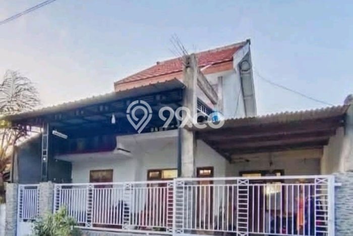 Lokasi strategis! Rumah siap pakai disewakan di Buduran LB 72m2 Lokasi strategis! Rumah siap pakai disewakan di Buduran LB 72m2