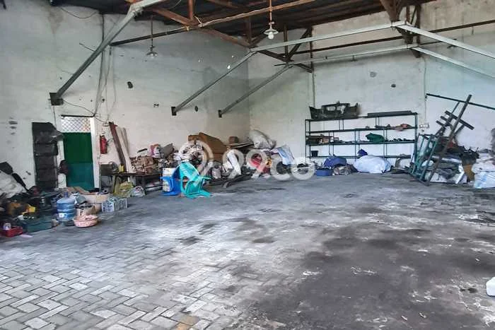 Gudang Disewakan di Kawasan Ramai Sidoarjo, Sidoarjo Gudang Disewakan di Kawasan Ramai Sidoarjo, Sidoarjo
