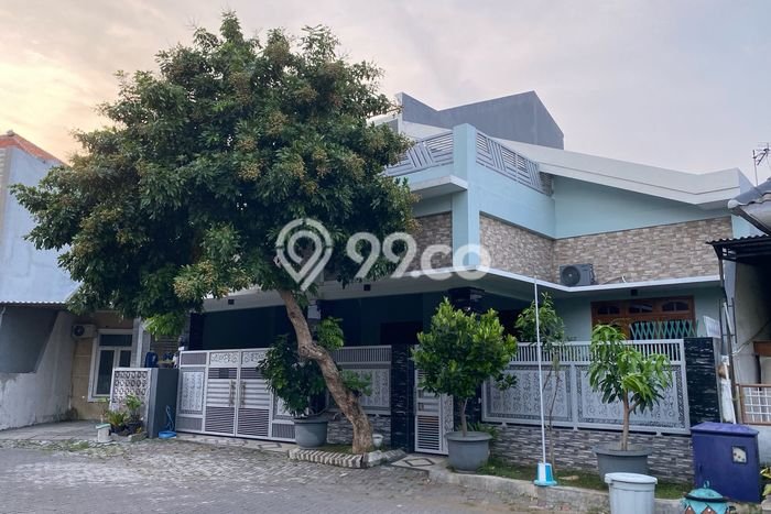 Dijual Rumah 4 Kamar Lokasi Ideal Nyaman dan Strategis di Sidoarjo Dijual Rumah 4 Kamar Lokasi Ideal Nyaman dan Strategis di Sidoarjo
