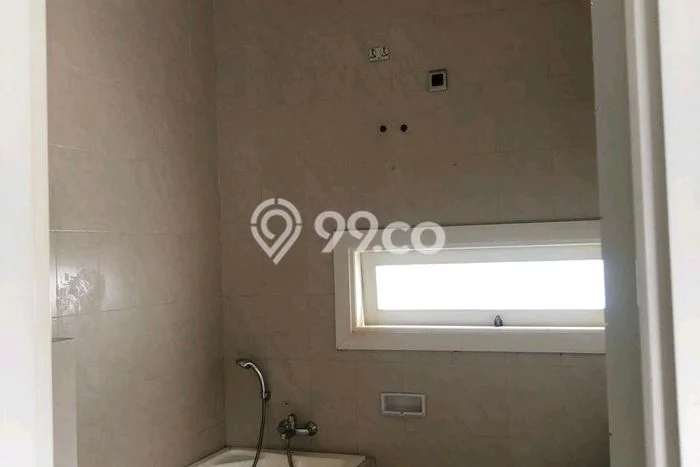 Disewakan! Rumah 3 Kamar Tidur &
2 Kamar Mandi di Surabaya Kota, Surabaya Disewakan! Rumah 3 Kamar Tidur &
2 Kamar Mandi di Surabaya Kota, Surabaya
