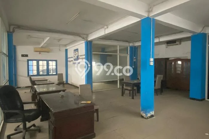 Unit Gudang Tersedia di Sukomanunggal Spesifikasi LB 1900m2 Unit Gudang Tersedia di Sukomanunggal Spesifikasi LB 1900m2