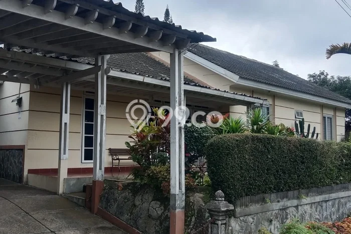 Vila di , Area 390m2m², Lokasi Strategis Vila di , Area 390m2m², Lokasi Strategis
