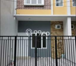 Dijual Rumah 3 Kamar Lokasi Ideal Bagus dan Strategis di Cilincing Dijual Rumah 3 Kamar Lokasi Ideal Bagus dan Strategis di Cilincing
