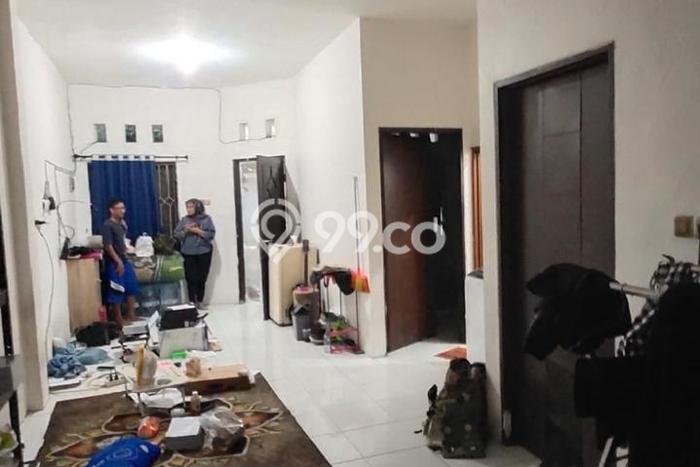 Rumah Luas Asri 2 KT Siap Pakai di Bintaro Tangerang Selatan Rumah Luas Asri 2 KT Siap Pakai di Bintaro Tangerang Selatan