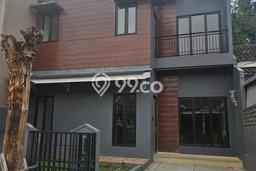 For Sale Hunian Rumah Terawat 4 KT di BSD Nusaloka, Tangerang For Sale Hunian Rumah Terawat 4 KT di BSD Nusaloka, Tangerang