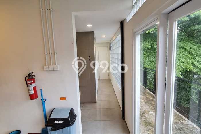 Ruko Disewa di Jakarta Selatan dengan LB 170m2 Area Komersial Ramai Ruko Disewa di Jakarta Selatan dengan LB 170m2 Area Komersial Ramai