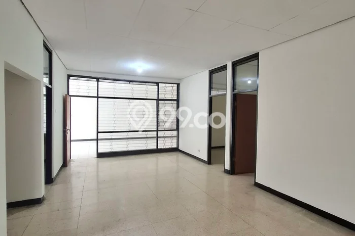 Siap Huni Hunian Elit 4 Kamar di Babakan Ciparay Dekat ke Mana Saja Siap Huni Hunian Elit 4 Kamar di Babakan Ciparay Dekat ke Mana Saja