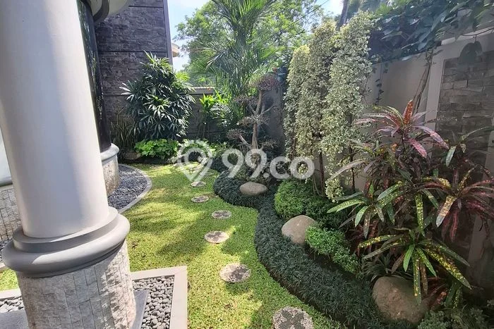 Siap Huni Rumah Mewah 5 Kamar di Batununggal Dekat ke Mana Pun Siap Huni Rumah Mewah 5 Kamar di Batununggal Dekat ke Mana Pun