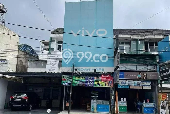 Ruko Strategis di , Luas 240m2m², Mainroad, Tingkat Keramaian Tinggi Ruko Strategis di , Luas 240m2m², Mainroad, Tingkat Keramaian Tinggi