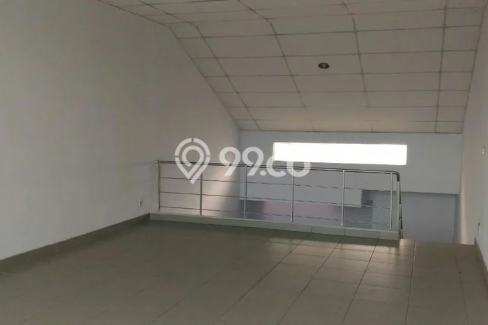 Ruko untuk disewa di Serpong punya LT 75m2 & LB 105m2 harga sewa kompetitif Ruko untuk disewa di Serpong punya LT 75m2 & LB 105m2 harga sewa kompetitif