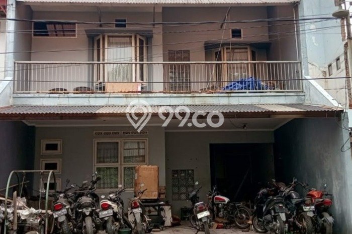 For Sale Rumah 5 Kamar Lokasi Ideal Nyaman dan Strategis di Babakan Ciparay For Sale Rumah 5 Kamar Lokasi Ideal Nyaman dan Strategis di Babakan Ciparay