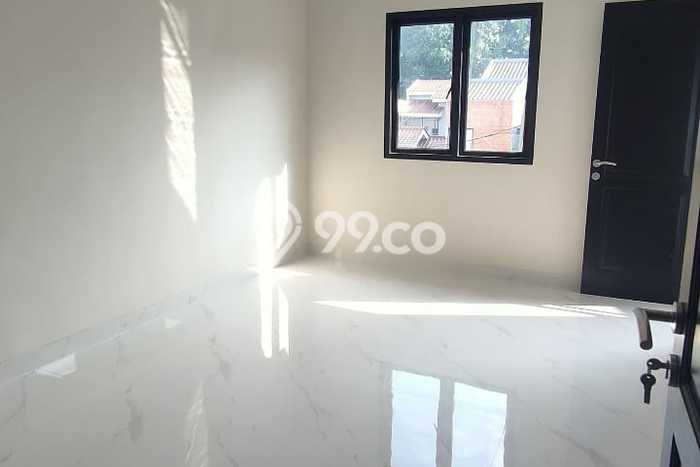 Rumah Strategis Modern Lb 120m2 di Ciputat, Tangerang Selatan Rumah Strategis Modern Lb 120m2 di Ciputat, Tangerang Selatan