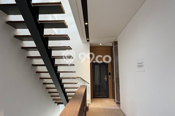 Dijual Rumah Luas Elegan Dengan View Eksklusif di BSD, Tangerang Dijual Rumah Luas Elegan Dengan View Eksklusif di BSD, Tangerang