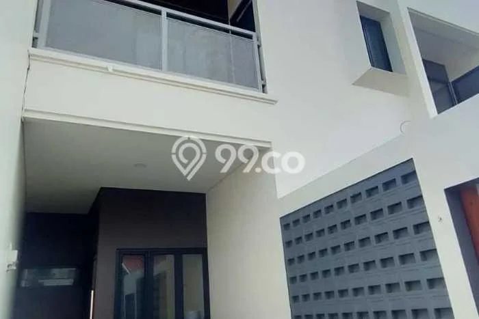 Rumah Strategis Modern Lb 120m2 di Ciputat, Tangerang Selatan Rumah Strategis Modern Lb 120m2 di Ciputat, Tangerang Selatan