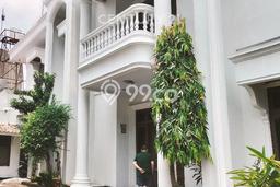 Rumah Elit Modern Siap Huni di Joglo Jakarta Barat Rumah Elit Modern Siap Huni di Joglo Jakarta Barat