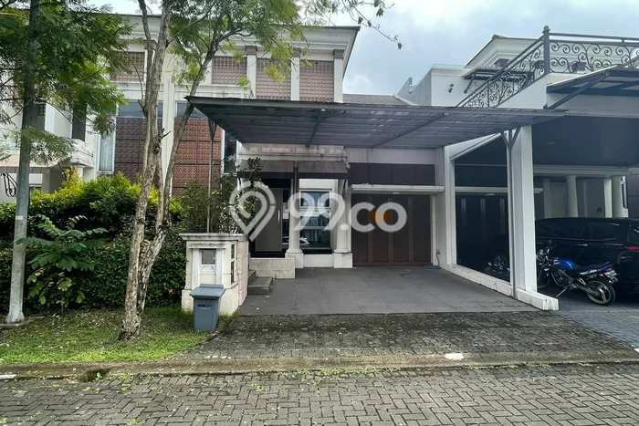 Disewakan! Rumah 3 Kamar Tidur &
3 Kamar Mandi di BSD Green Wich, Tangerang Disewakan! Rumah 3 Kamar Tidur &
3 Kamar Mandi di BSD Green Wich, Tangerang
