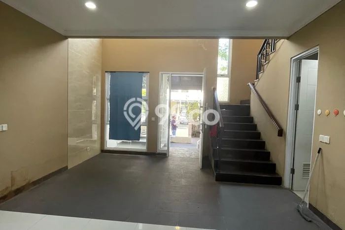 Disewakan! Rumah 3 Kamar Tidur &
3 Kamar Mandi di BSD Green Wich, Tangerang Disewakan! Rumah 3 Kamar Tidur &
3 Kamar Mandi di BSD Green Wich, Tangerang