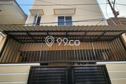 Dijual Rumah Kost di Tanjung Duren, Jakarta Barat, 14 KT, 14 KM, Bangunan 300m2 Dijual Rumah Kost di Tanjung Duren, Jakarta Barat, 14 KT, 14 KM, Bangunan 300m2