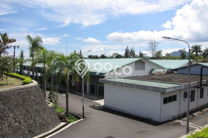 Dijual Pabrik Area Komersial Kawasan Pacet, Luas 24000m2m², Jalan Utama Dijual Pabrik Area Komersial Kawasan Pacet, Luas 24000m2m², Jalan Utama
