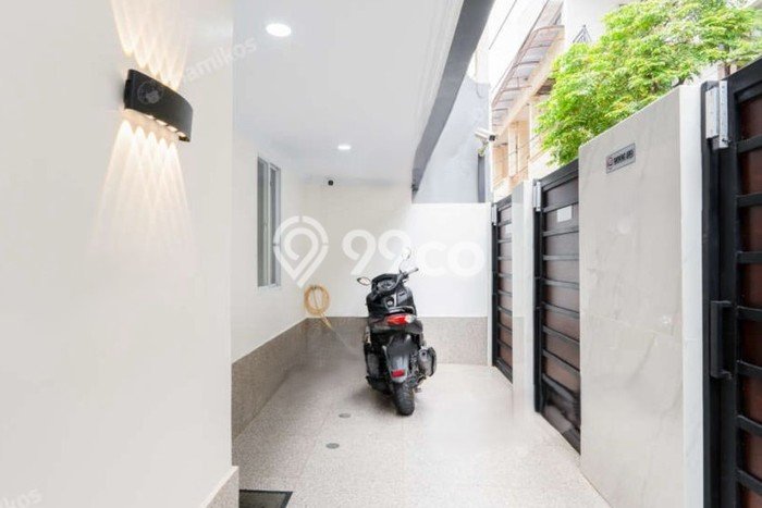 Dijual Rumah Kost di Tanjung Duren, Jakarta Barat, 19 KT, 19 KM, Bangunan 280m2 Dijual Rumah Kost di Tanjung Duren, Jakarta Barat, 19 KT, 19 KM, Bangunan 280m2