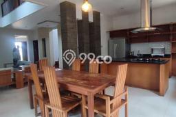 Jarang Ada! Rumah Sewa 4 Kamar Bagus Siap Huni Lippo Karawaci Jarang Ada! Rumah Sewa 4 Kamar Bagus Siap Huni Lippo Karawaci